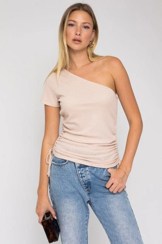 Gilli | One Shoulder Side Rushing Top